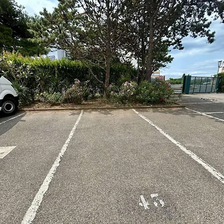 3 Personnes - Cap D'agde Avec Parking Privatif - Fr-1-249-440 Apartment *